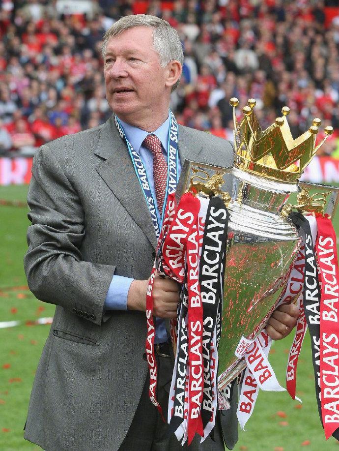 世界杯最新版本下载-利物浦——三人共创一个伟大的时代