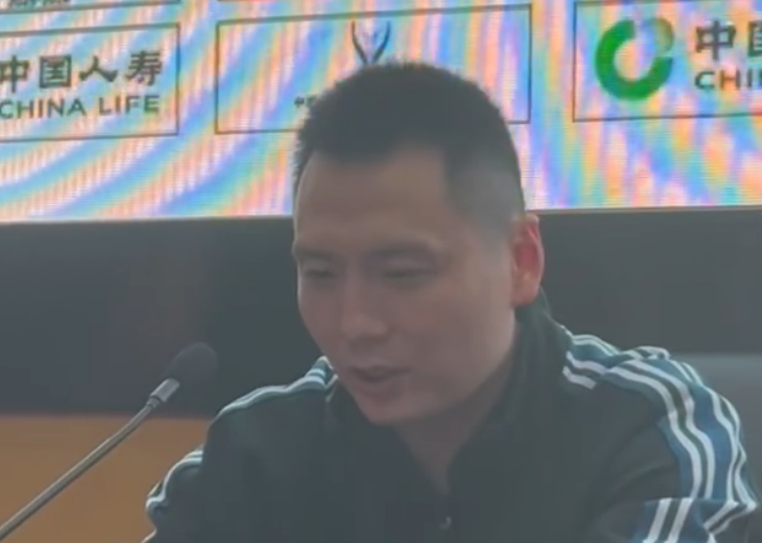 世界杯直播软件更新-淘汰广东发布会！赞2将发挥，杯赛锻炼小将，寄语边缘球员抓机会