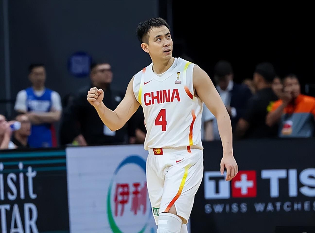 男篮4将打服黑粉！继伟李弘权主导末节，余嘉豪回暖，小高太好用