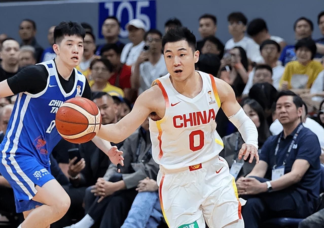 男篮4将打服黑粉！继伟李弘权主导末节，余嘉豪回暖，小高太好用