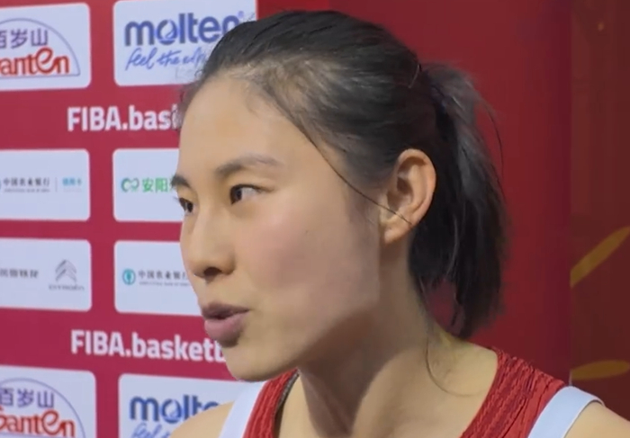 世界杯客户端升级-胜捷克采访！李月汝鼓励大家留洋，杨舒予批防守，王思雨谈关键球|女篮|女篮世界杯|捷克女篮|中国女篮|WCBA_新浪体育_新浪新闻